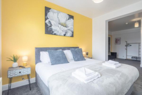 Private Room 5 with Kitchenette by CB Stays no minimum stays